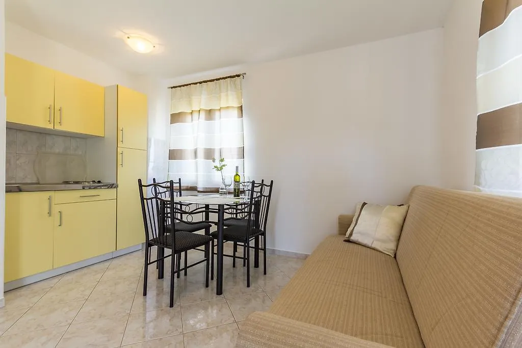 Apartments Alba Fazana