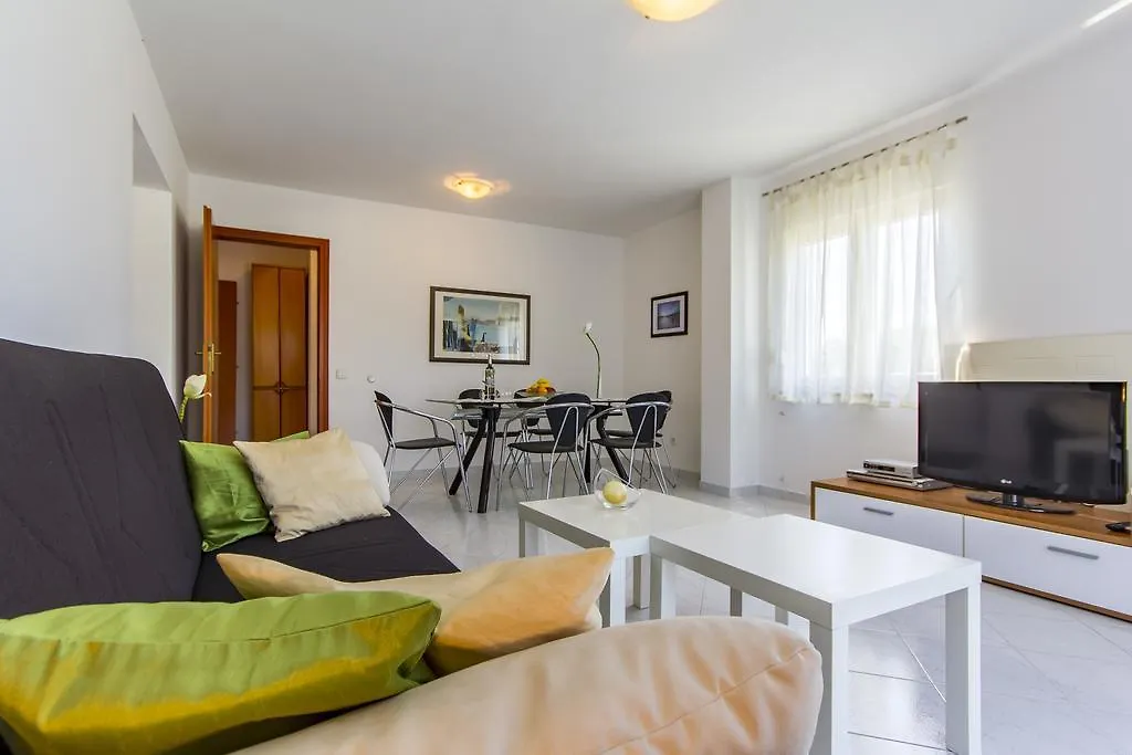 Apartments Alba Fazana Croatia