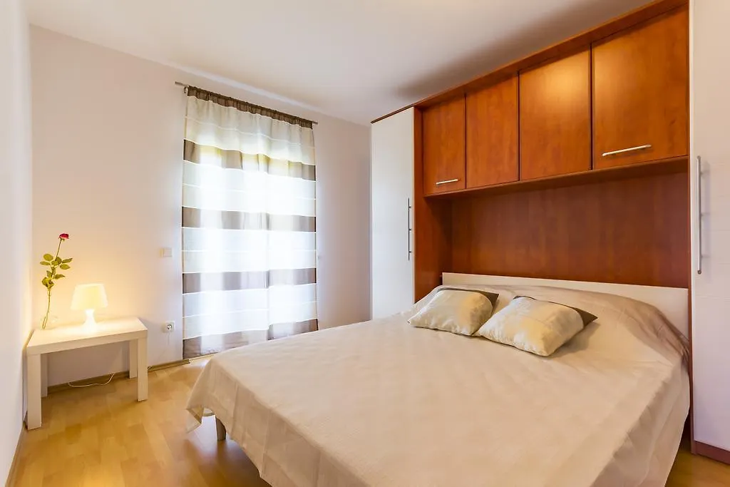 Apartments Alba Fazana Croatia