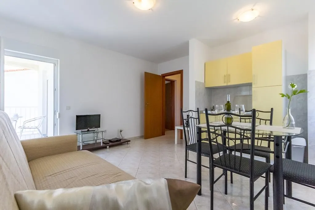 Apartments Alba Fazana